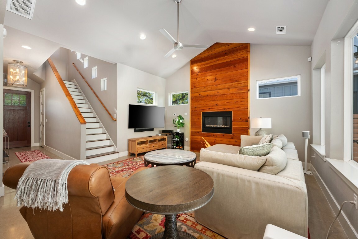 Property Photo: 1506 Payne Avenue A TX 78757