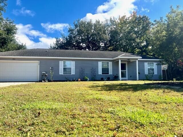 Property Photo: 1860 Eagle Lane FL 32566