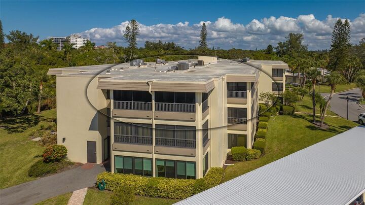 Property Photo:  225 Hourglass Way 307  FL 34242 