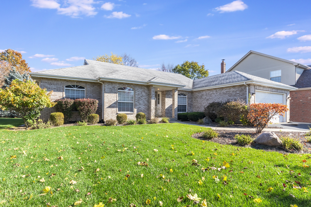 Property Photo: 16608 Karen Springs Drive IL 60441