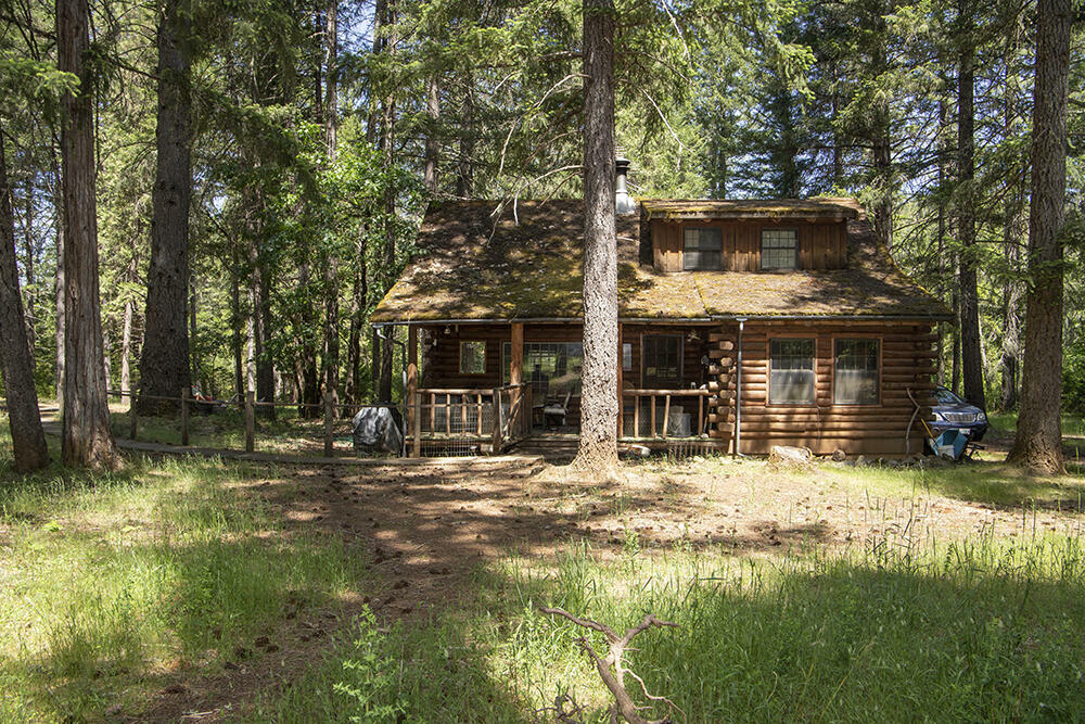 Property Photo:  1720 Deer Creek Road  OR 97538 