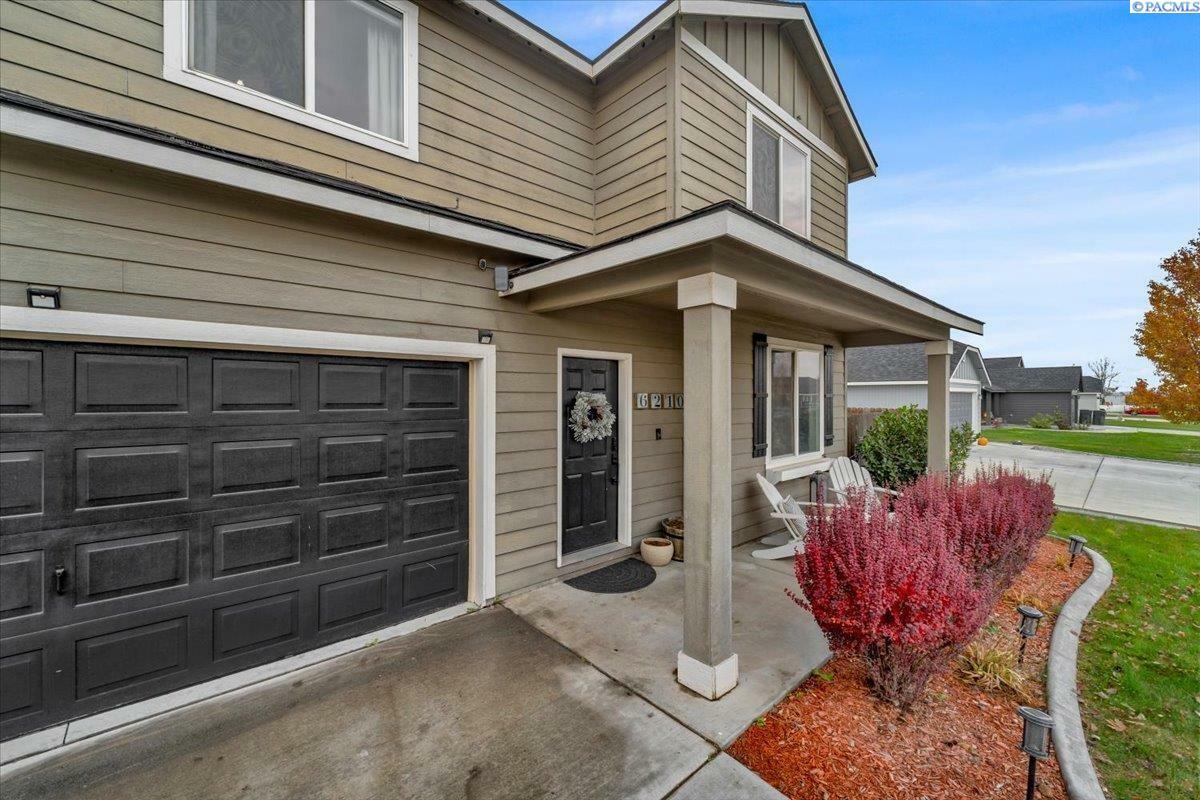 Property Photo:  6210 Ochoco Ln  WA 99301 