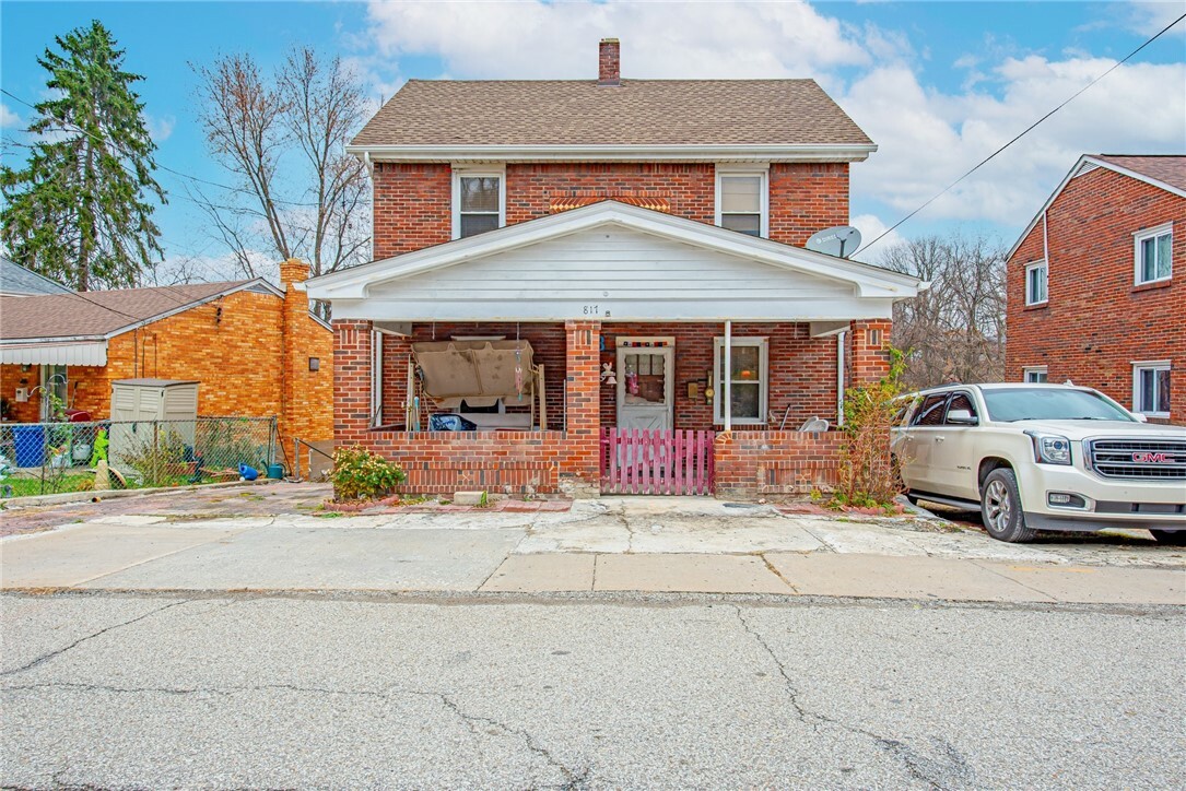 Property Photo:  817 Eathan Ave  PA 15226 