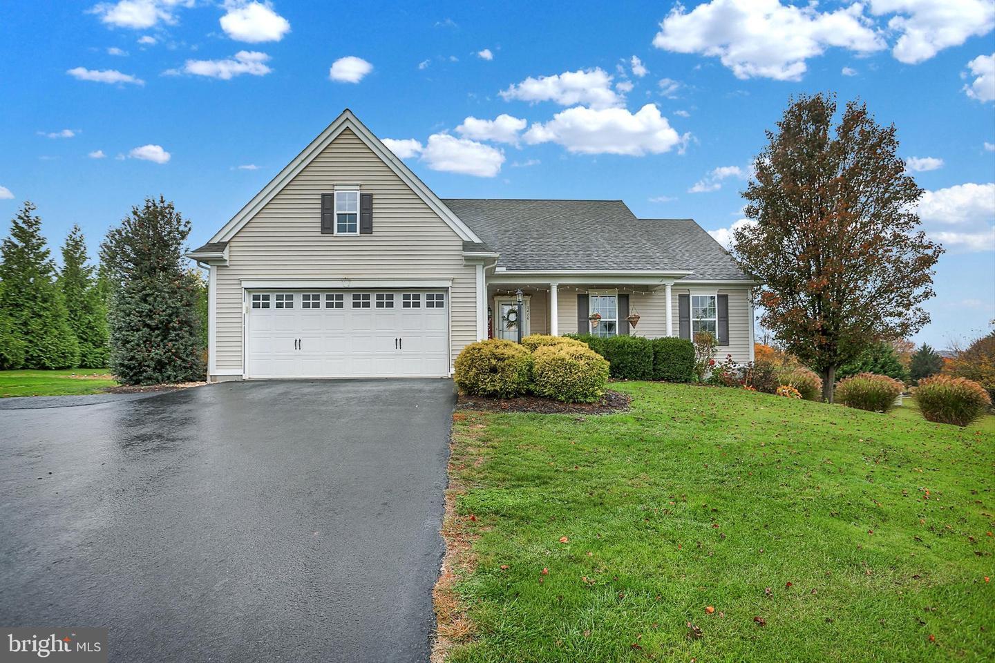 Property Photo: 1410 Susquehannock Drive PA 17518