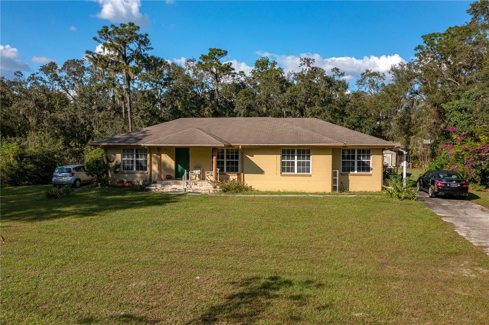 Property Photo: 4527 Shepherd Road FL 33811
