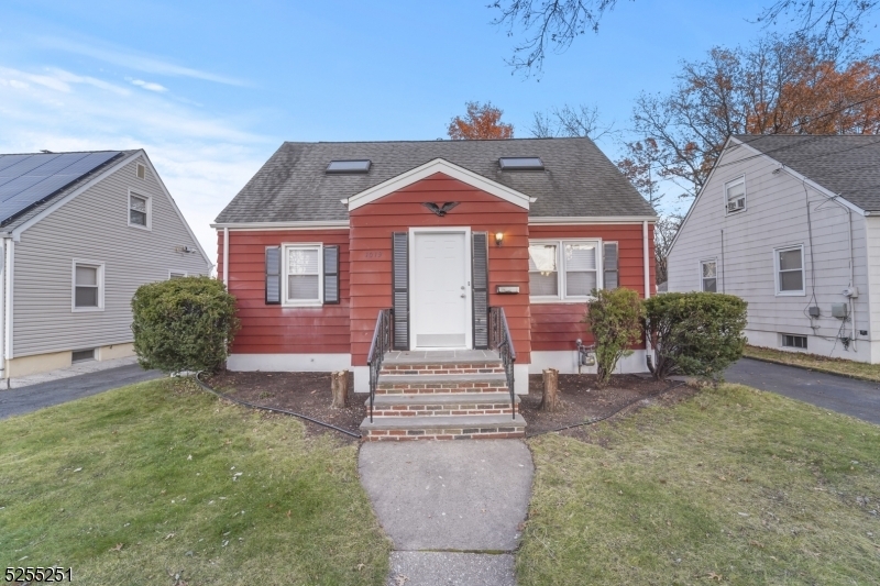 Property Photo:  1019 Voorhees St  NJ 07205 