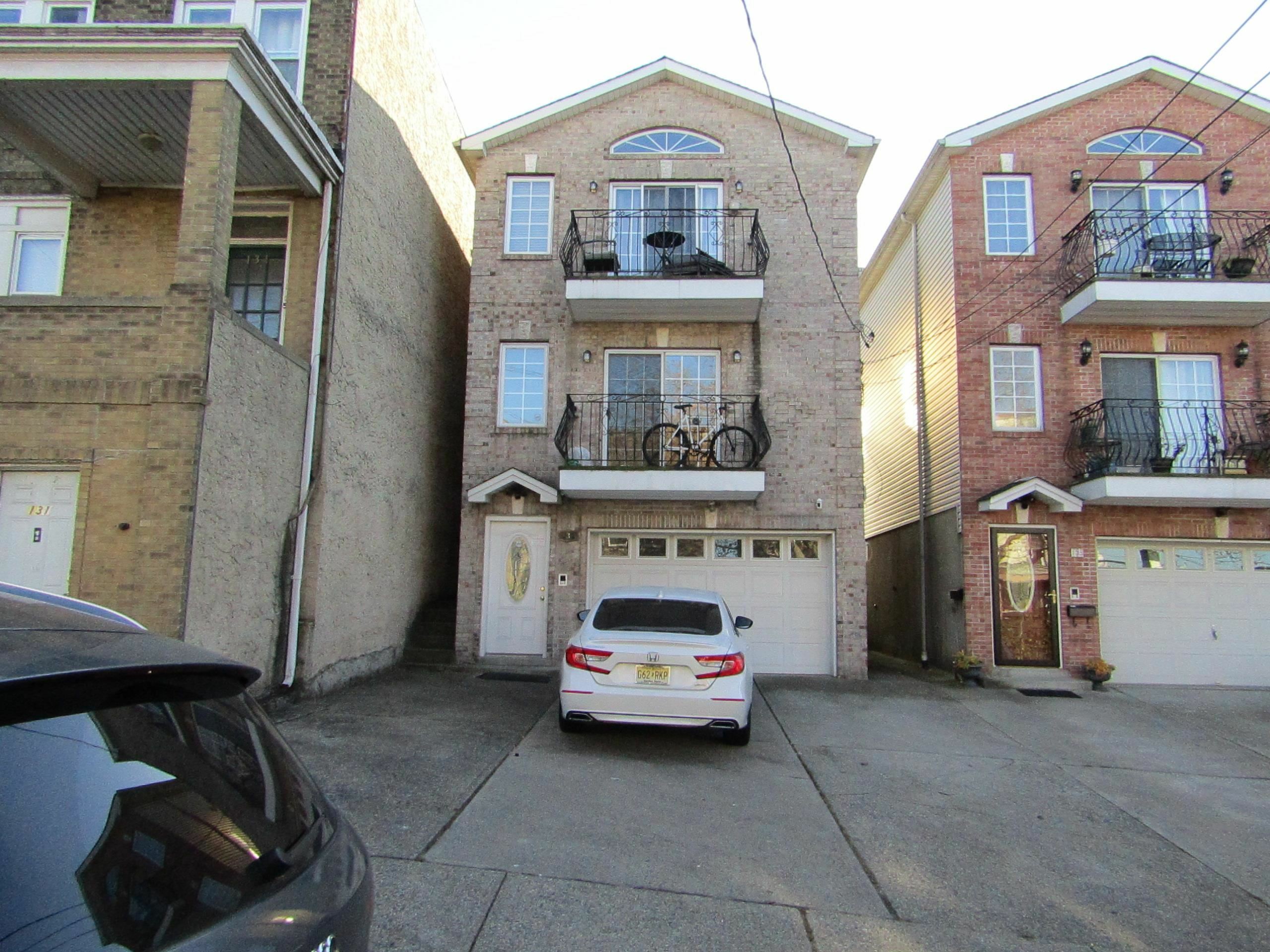 Property Photo:  133 Leonard St  NJ 07307 