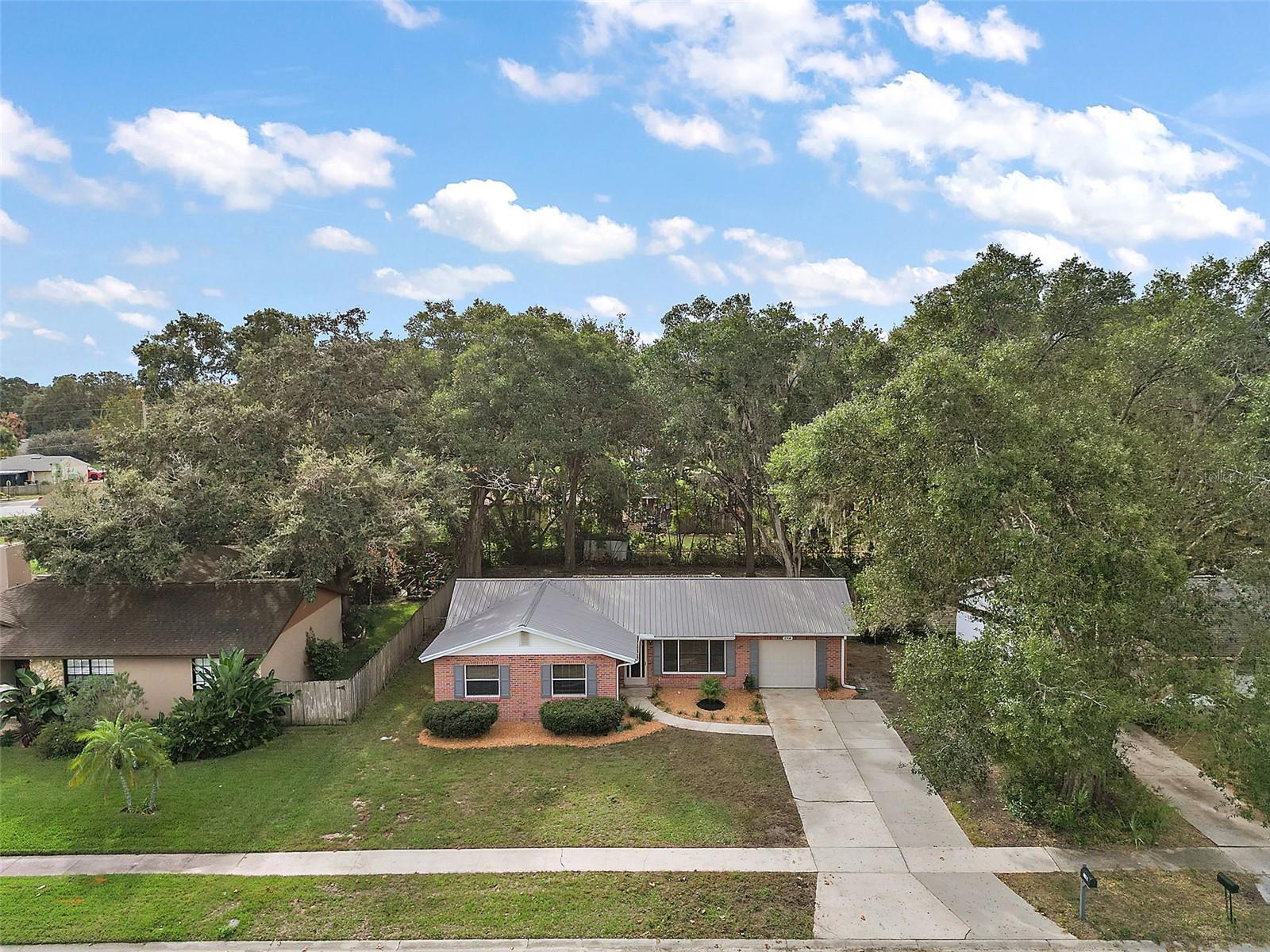 Property Photo:  2708 S Dellwood Drive  FL 32726 