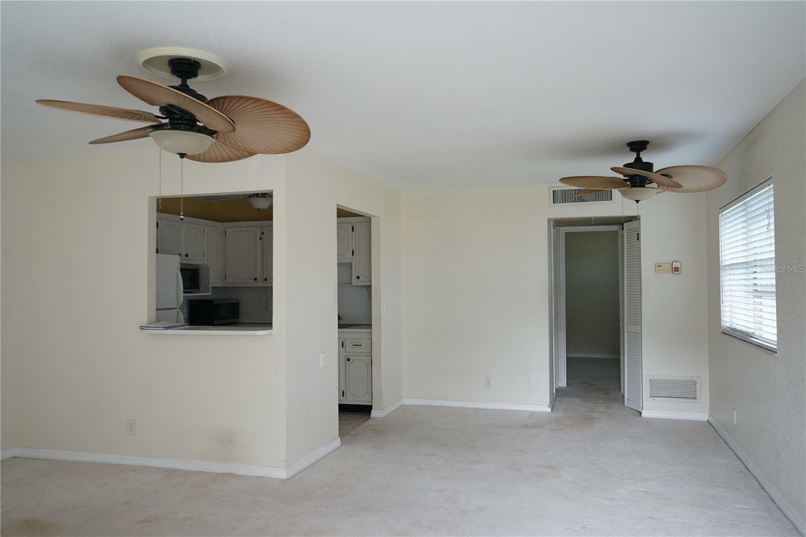 Property Photo:  101 Cambridge Trail 203  FL 33573 