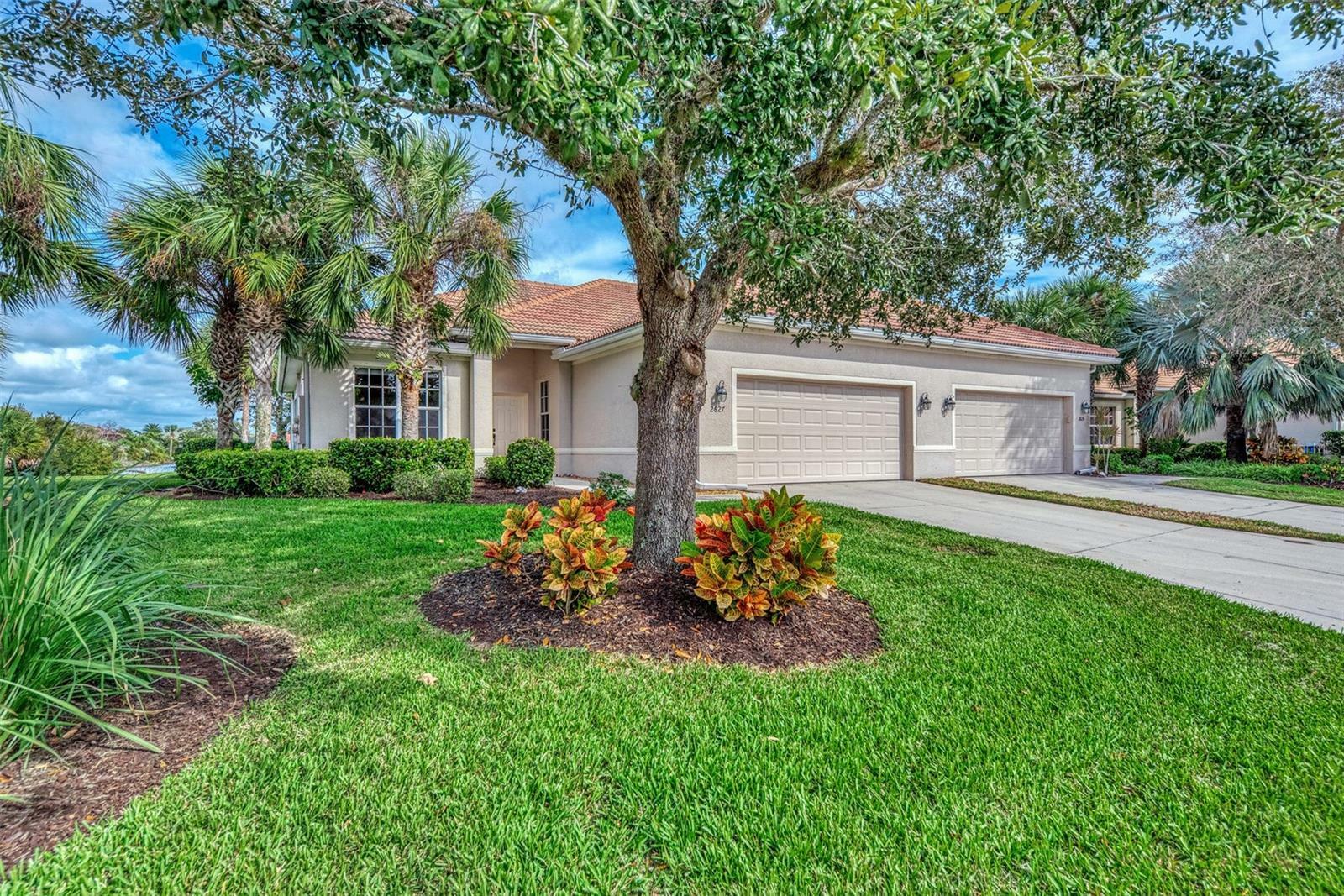 Property Photo:  2627 Wax Myrtle Court  FL 33953 