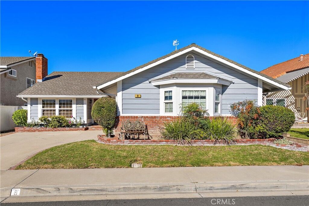 Property Photo:  9 Lafayette  CA 92620 