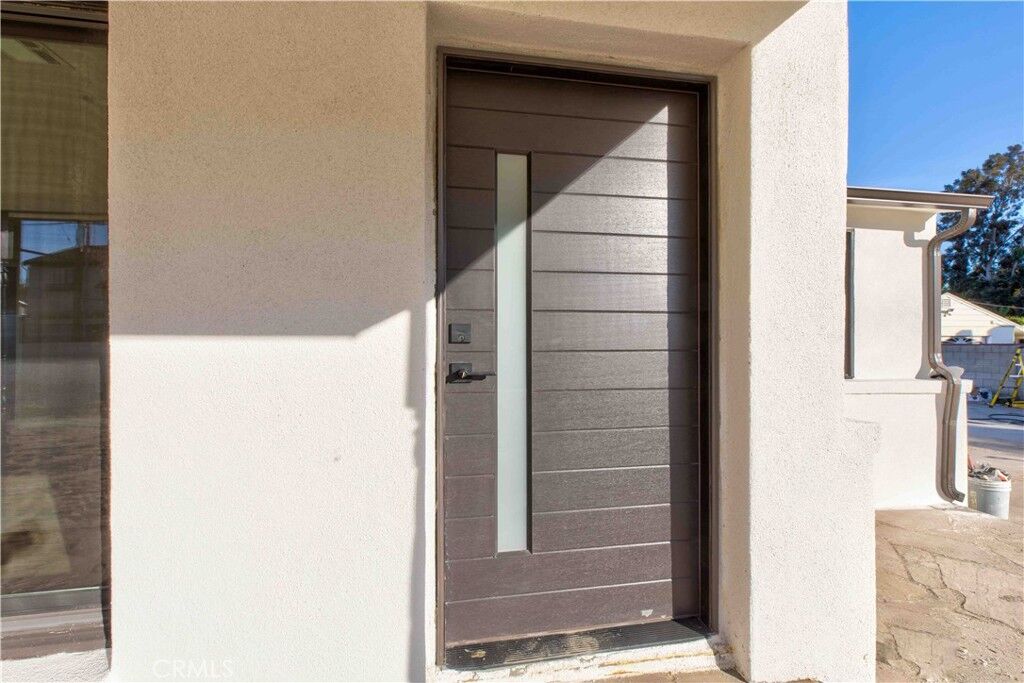 Property Photo:  6600 Gloria Avenue  CA 91406 
