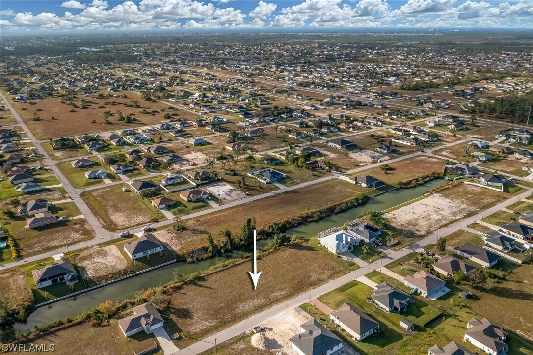 Property Photo:  2120 NW 17th Avenue  FL 33993 