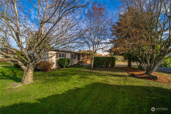 3 bed Algona home for sale 403 3rd Ave S, Algona, WA 98001