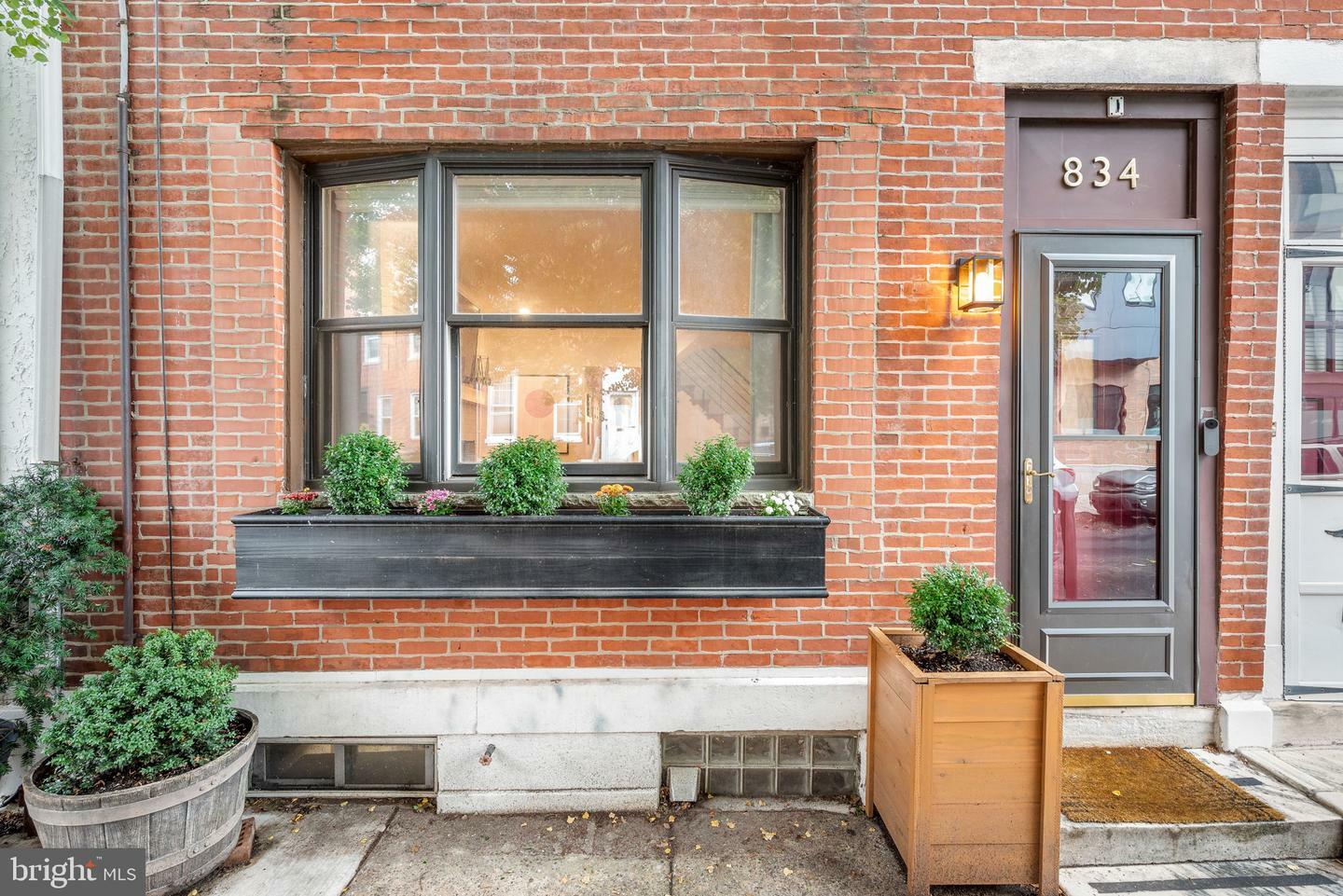 Property Photo: 834 Wharton Street PA 19147