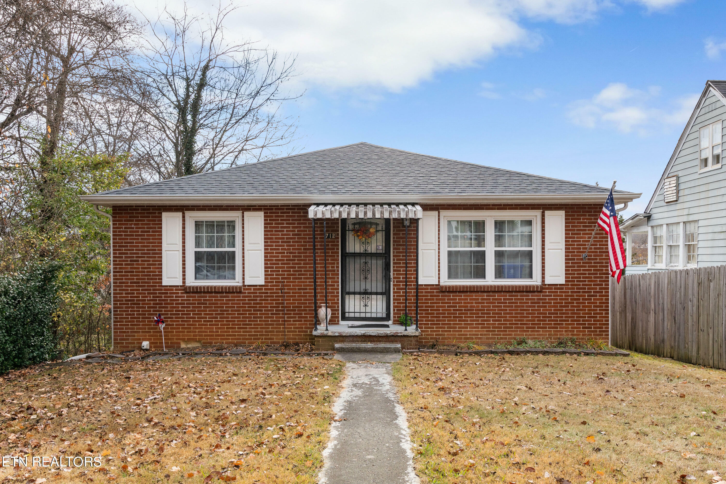 Property Photo:  712 Chilhowee St  TN 37748 