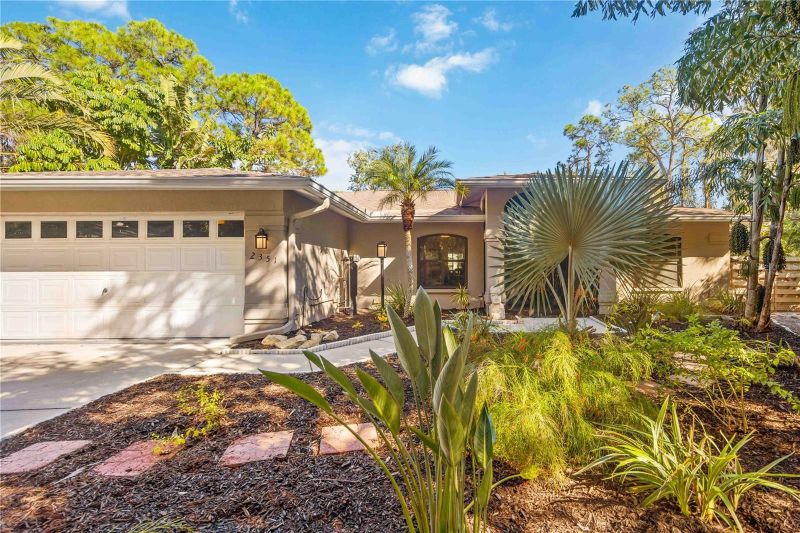 Property Photo:  2351 Greendale Drive  FL 34232 