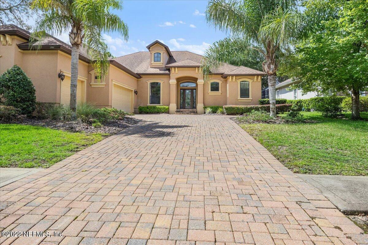 Property Photo:  625 McKenzie Oak Lane  FL 32095 