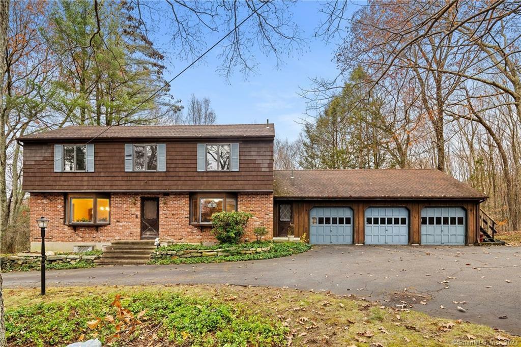 Property Photo:  142 Ravenwood Drive  CT 06762 