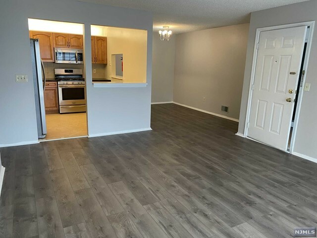 Property Photo: 126 Raintree Lane 126 NJ 07430
