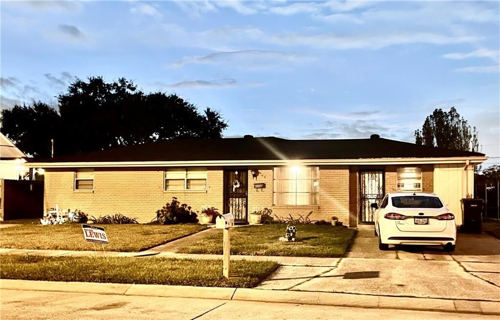 Property Photo: 2500 Mumphrey Road LA 70043