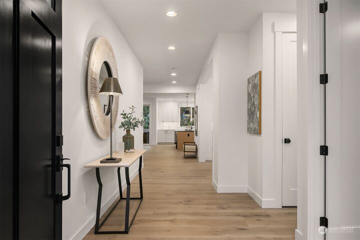 Property Photo: 7005 24th Avenue NE WA 98115