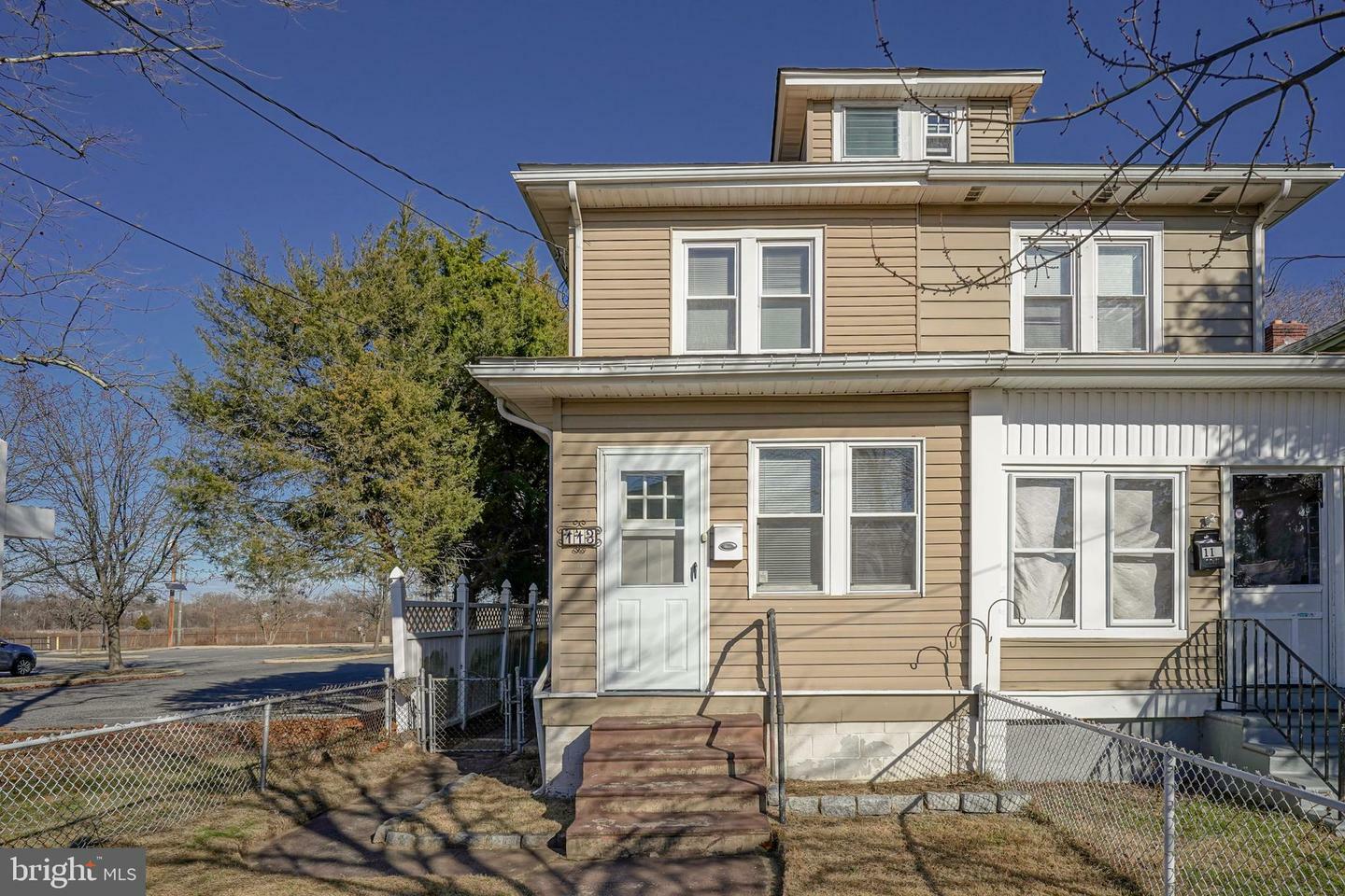 Property Photo:  113 Kossuth Street  NJ 08075 