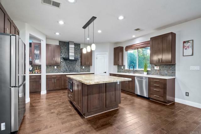 Property Photo: 44944 Vine Cliff Street CA 92592