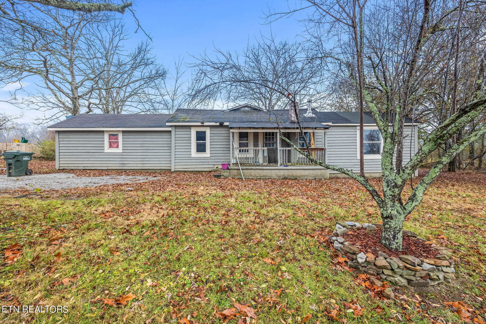Property Photo:  141 Wayne Ave  TN 38555 