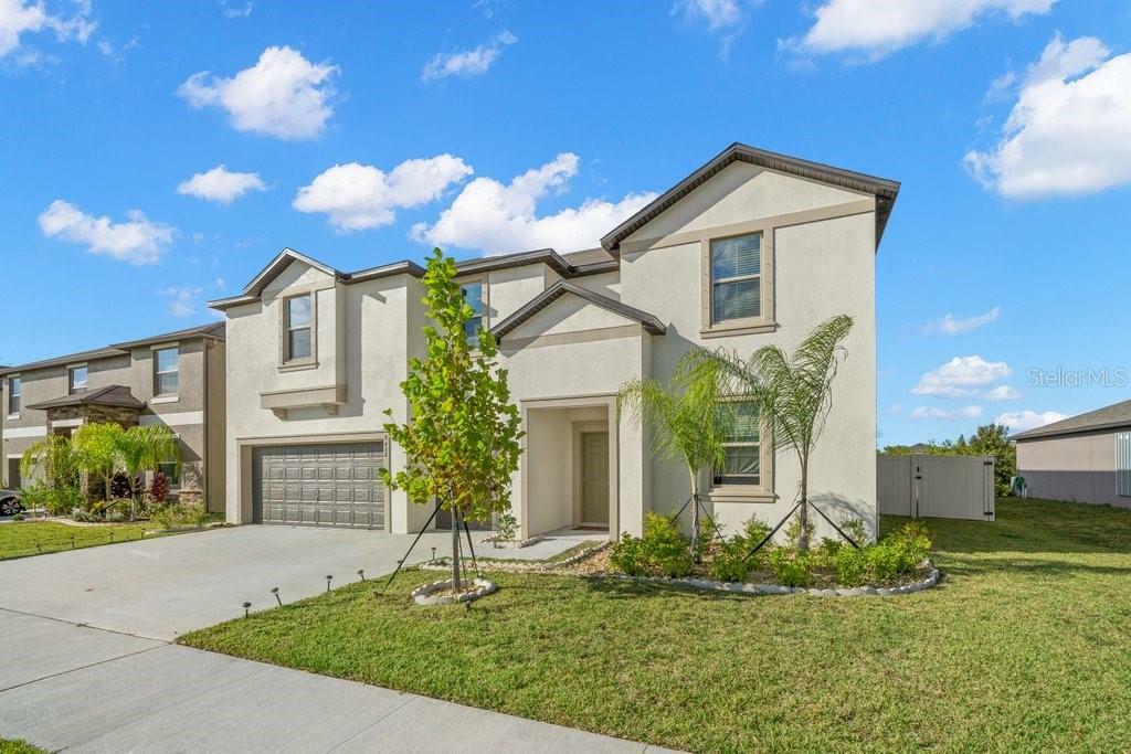 Property Photo:  9458 Channing Hill Drive  FL 33573 