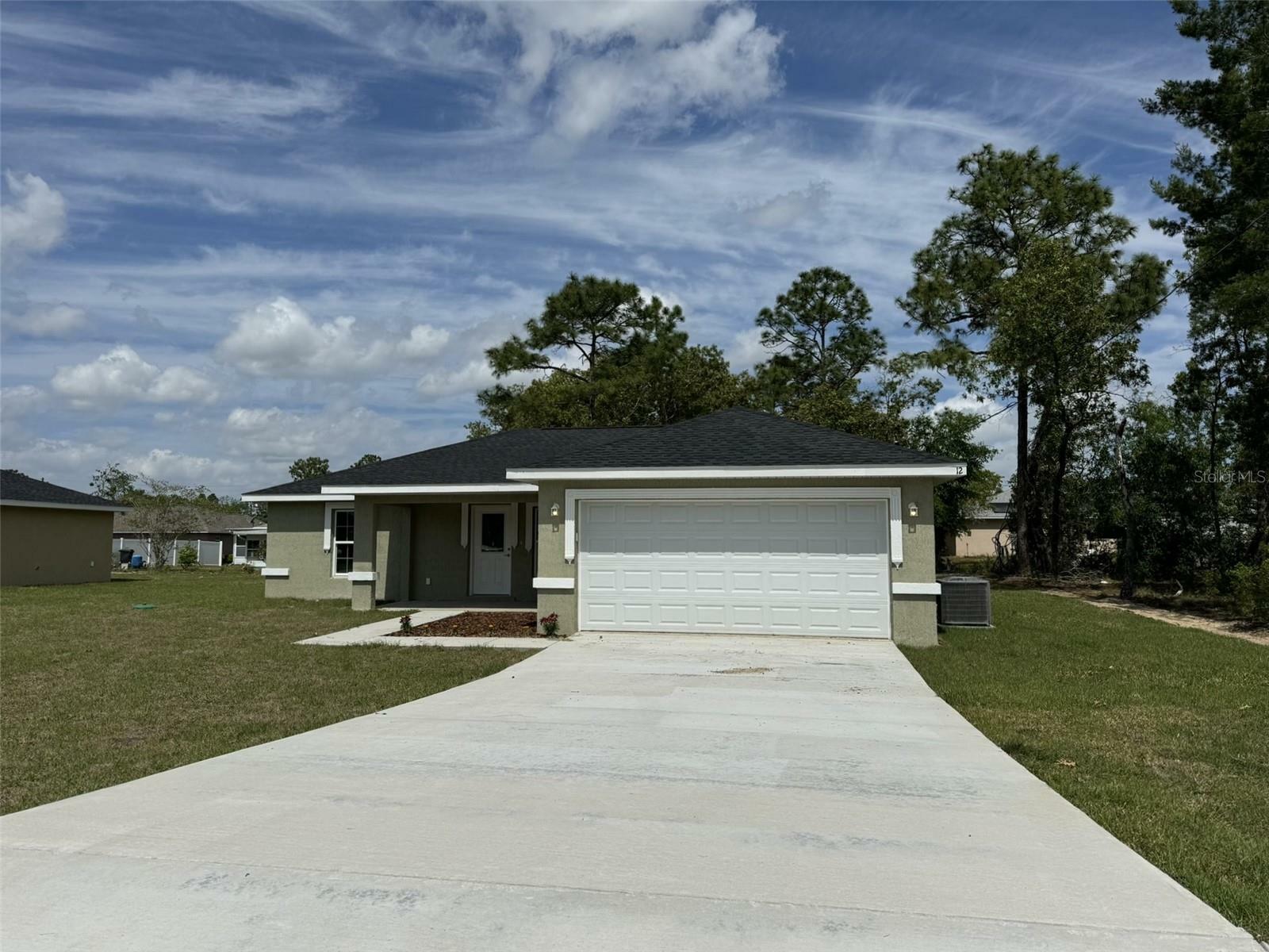 Property Photo:  12 Pecan Run Radial  FL 34472 