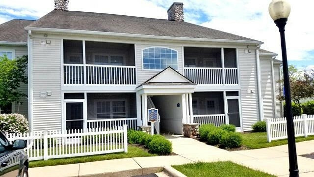 Property Photo: 2706 S Knightsbridge Circle MI 48105