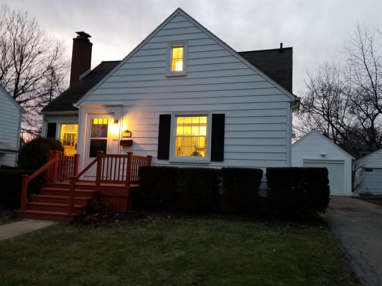 Property Photo:  1134 Hutchins Avenue  MI 48103 