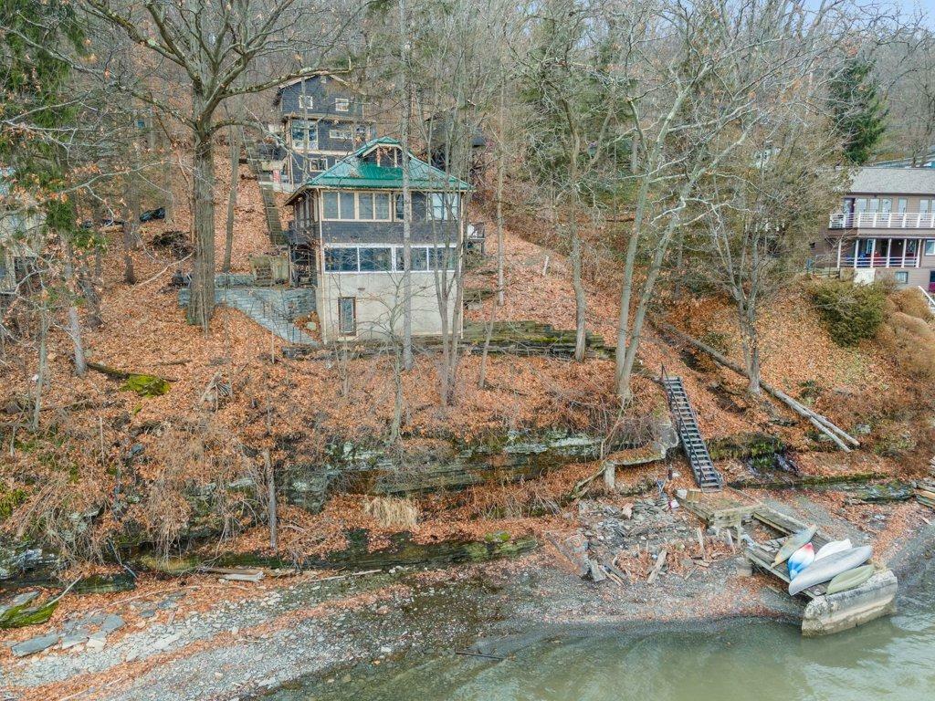 Property Photo:  835 Taughannock Boulevard  NY 14850 