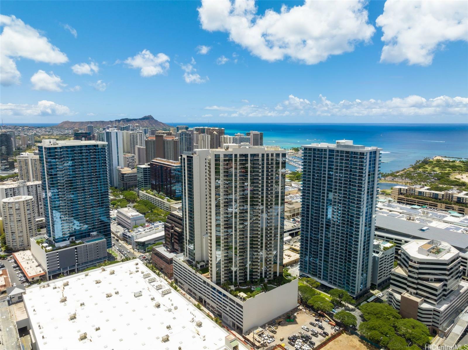 Property Photo:  1388 Kapiolani Boulevard 3207  HI 96814 