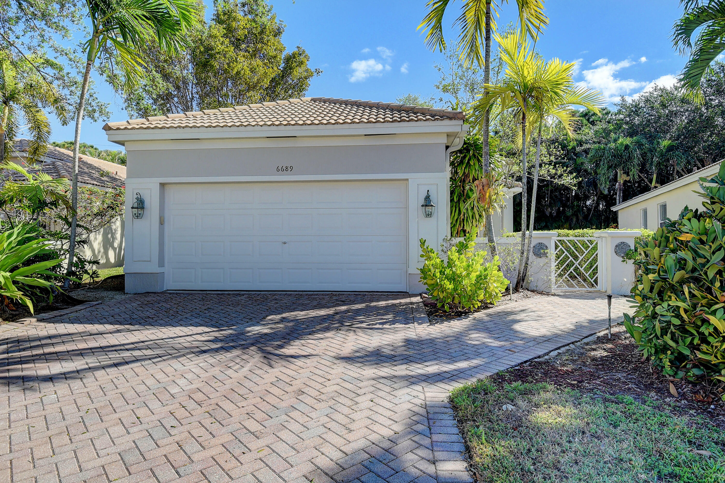 Property Photo: 6689 Southport Drive FL 33472