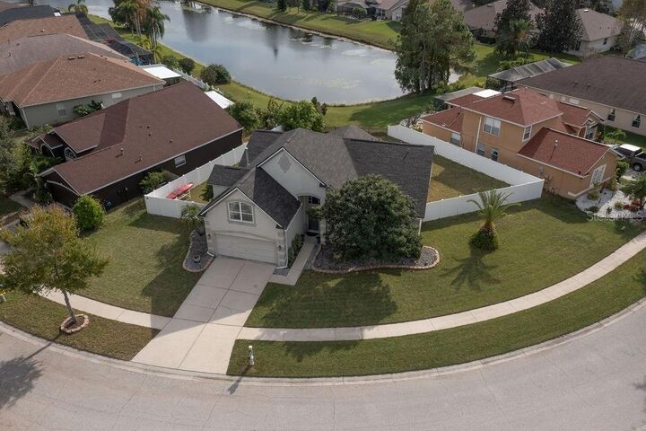 Property Photo:  7624 Nottinghill Sky Drive  FL 33572 