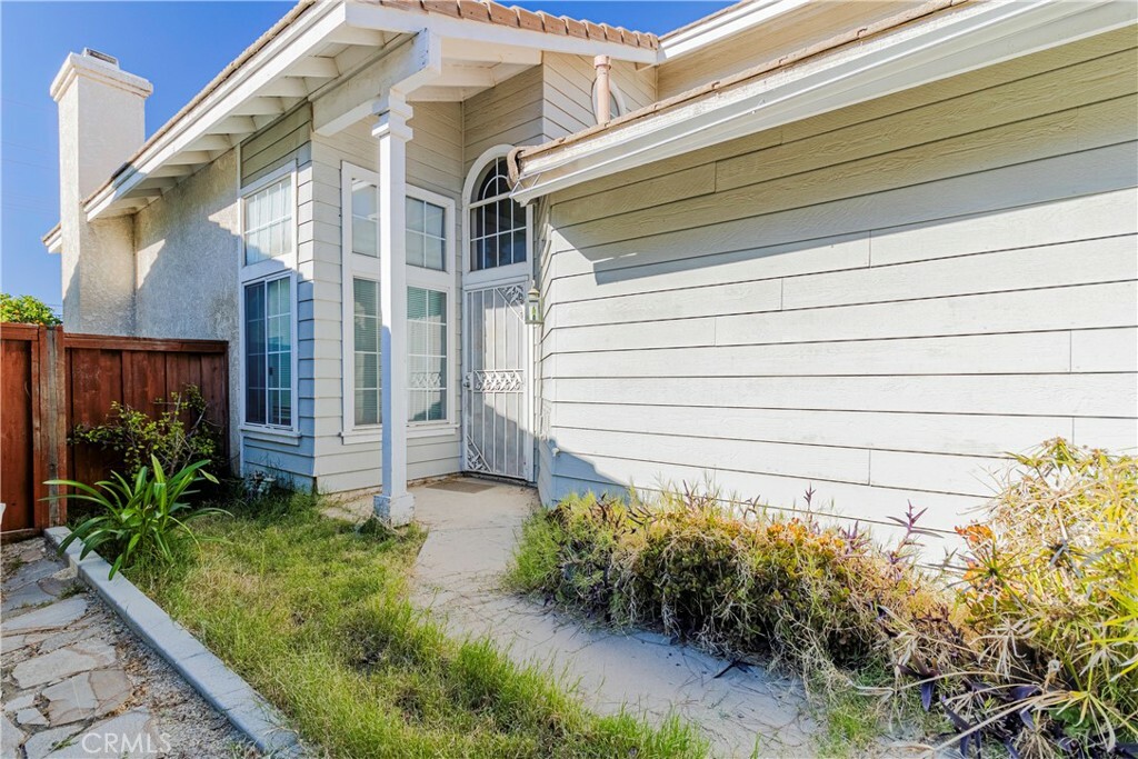 Property Photo:  2106 Alfalfadale Road  CA 92571 