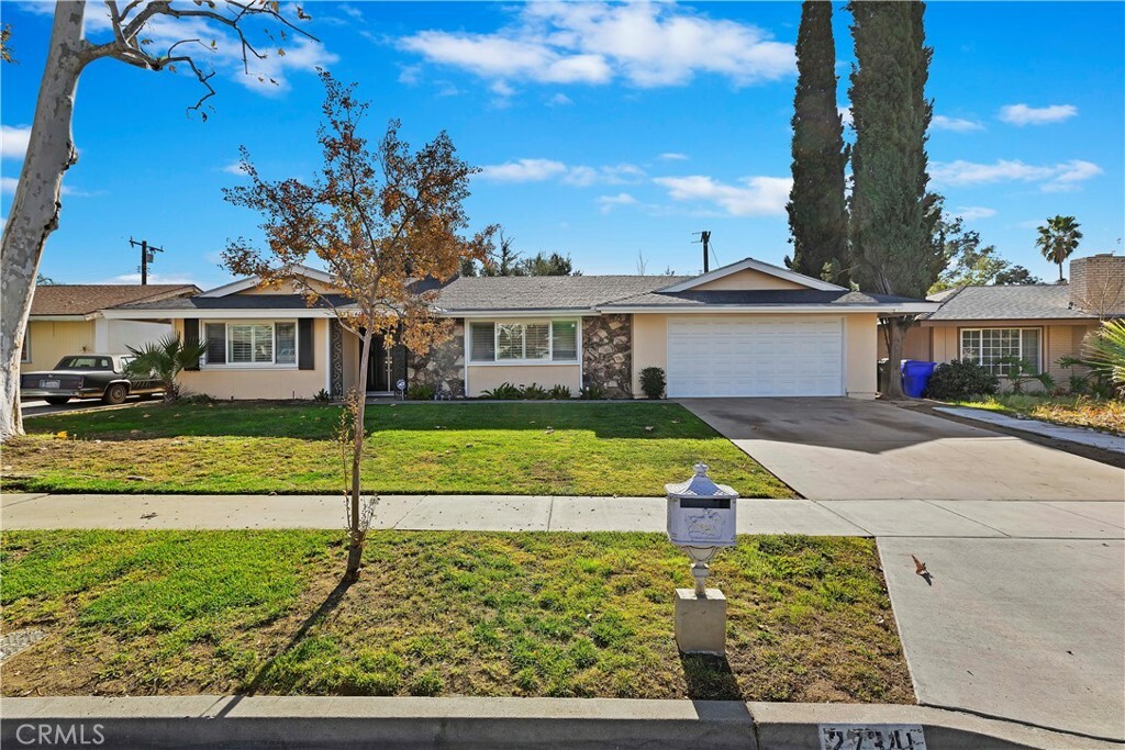 Property Photo:  27341 Fisher Street  CA 92346 