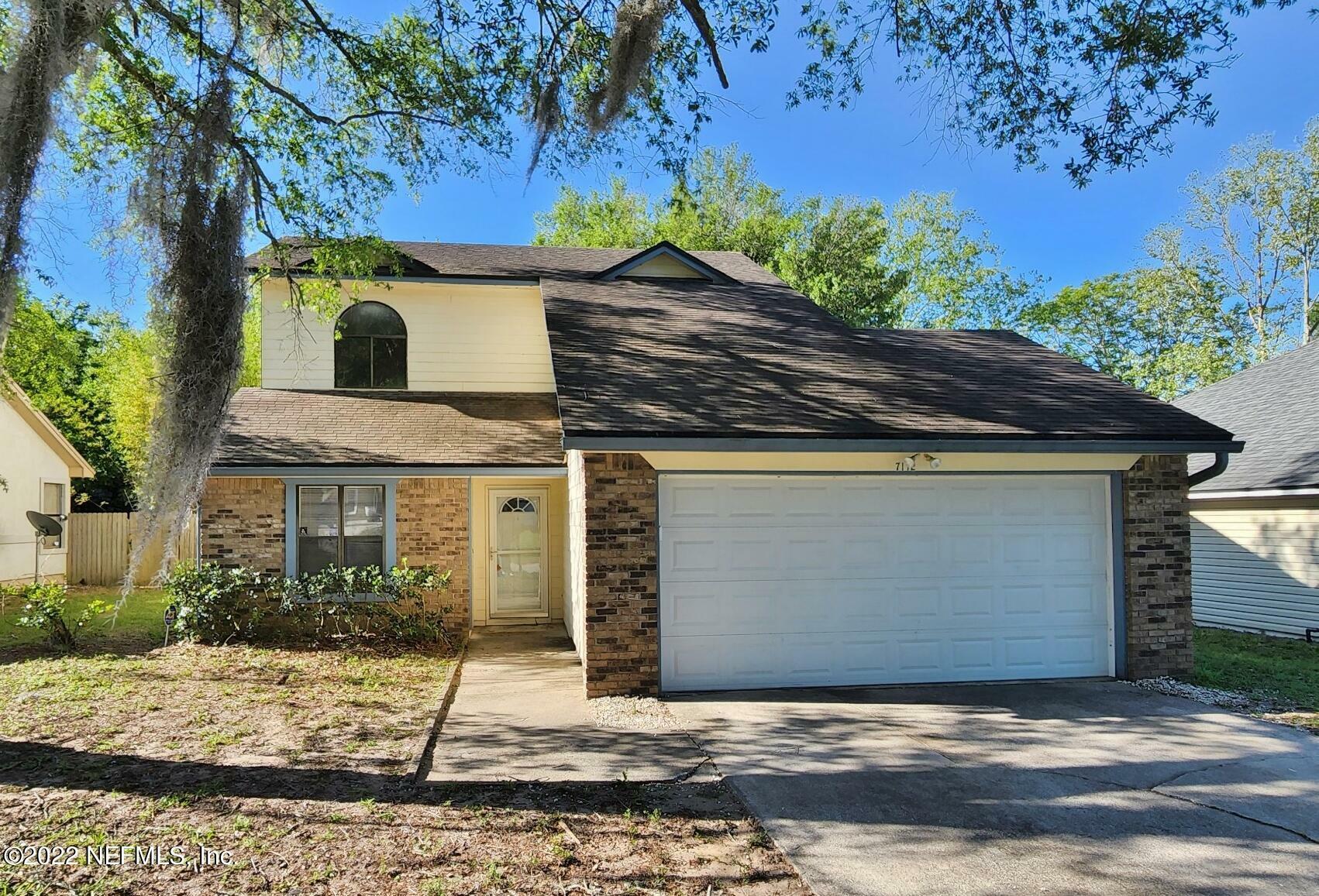 Property Photo:  7112 Fort Caroline Hills Drive  FL 32277 