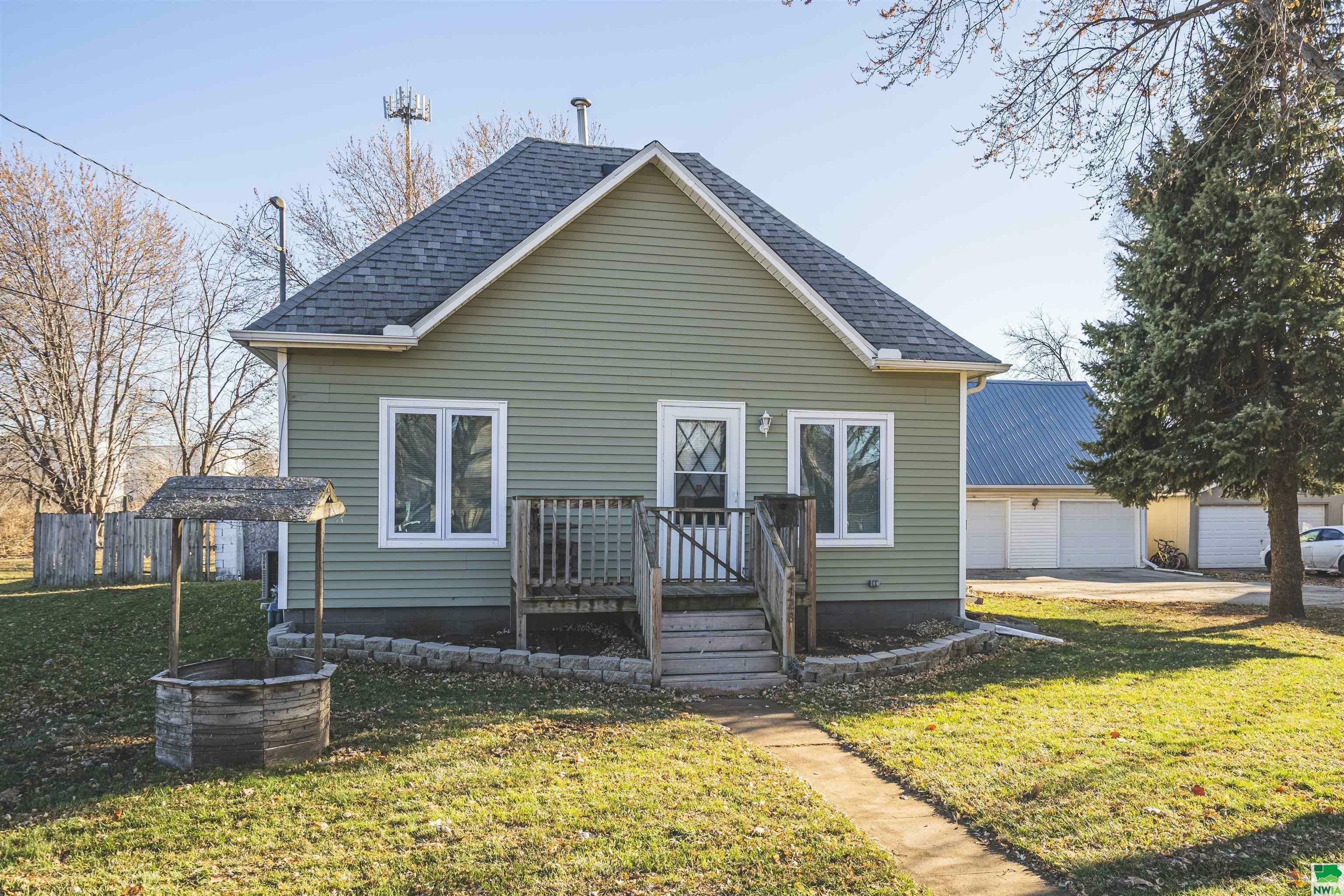 Property Photo:  4428 Floyd Blvd  IA 51108 