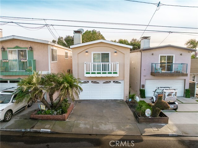 Property Photo: 1206 9th Street CA 90254