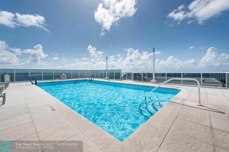 Property Photo:  2841 N Ocean Blvd 510  FL 33308 