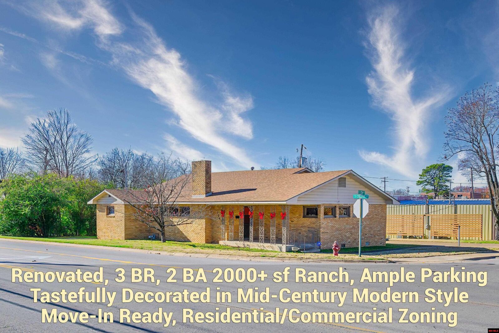 Property Photo:  704 S College Street  AR 72653 