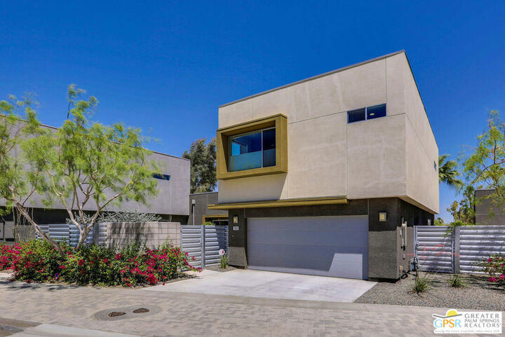 House for sale in Palm Springs 452 Chelsea Drive, Palm Springs, CA 92262