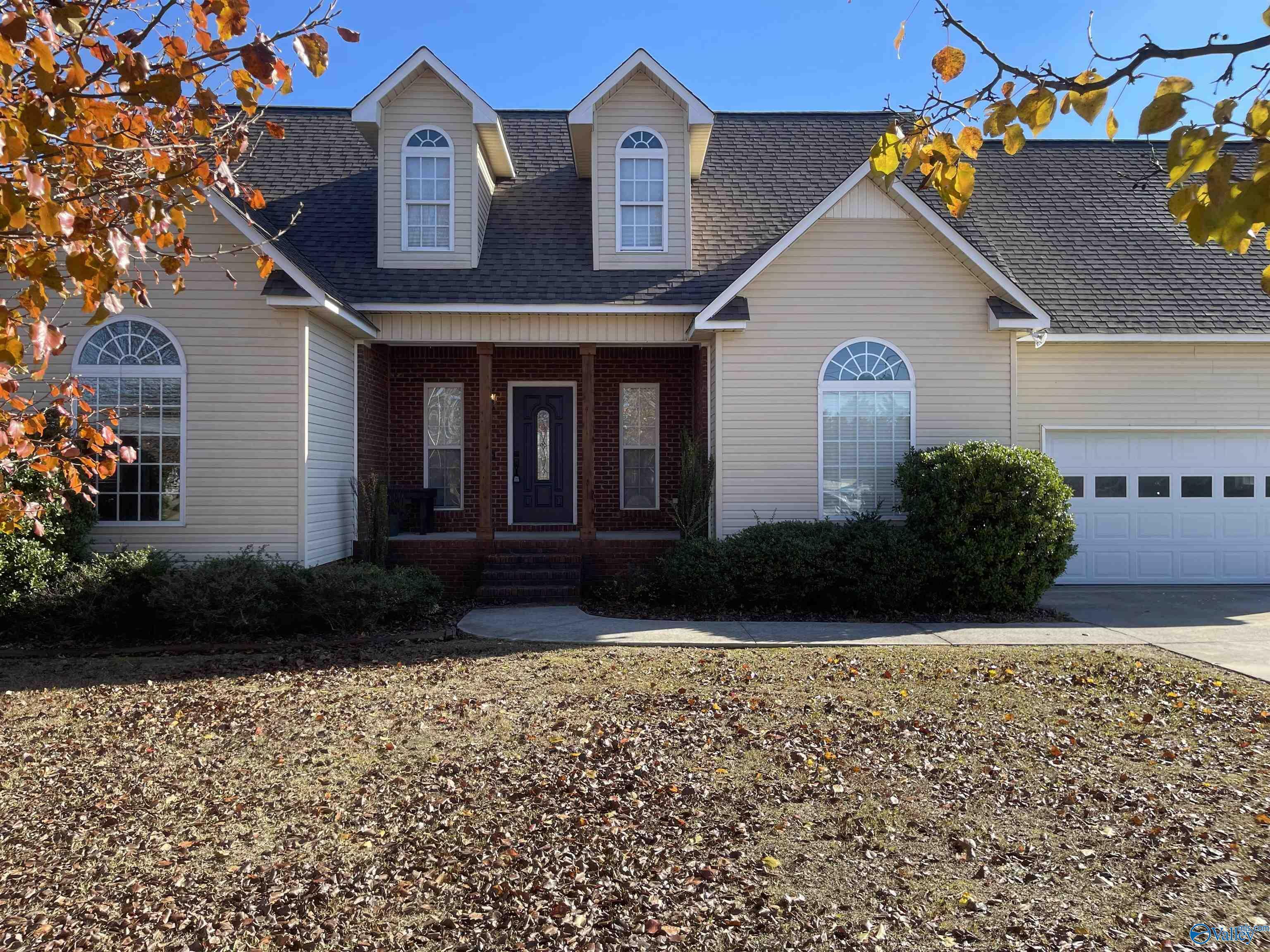 Property Photo:  102 Heidelberg Lane  AL 35016 