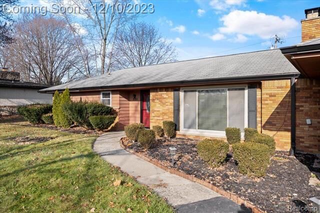 Property Photo:  18184 New Hampshire Drive  MI 48075 