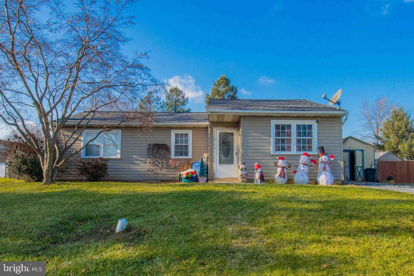 Property Photo:  110 Crystal Drive  PA 17368 