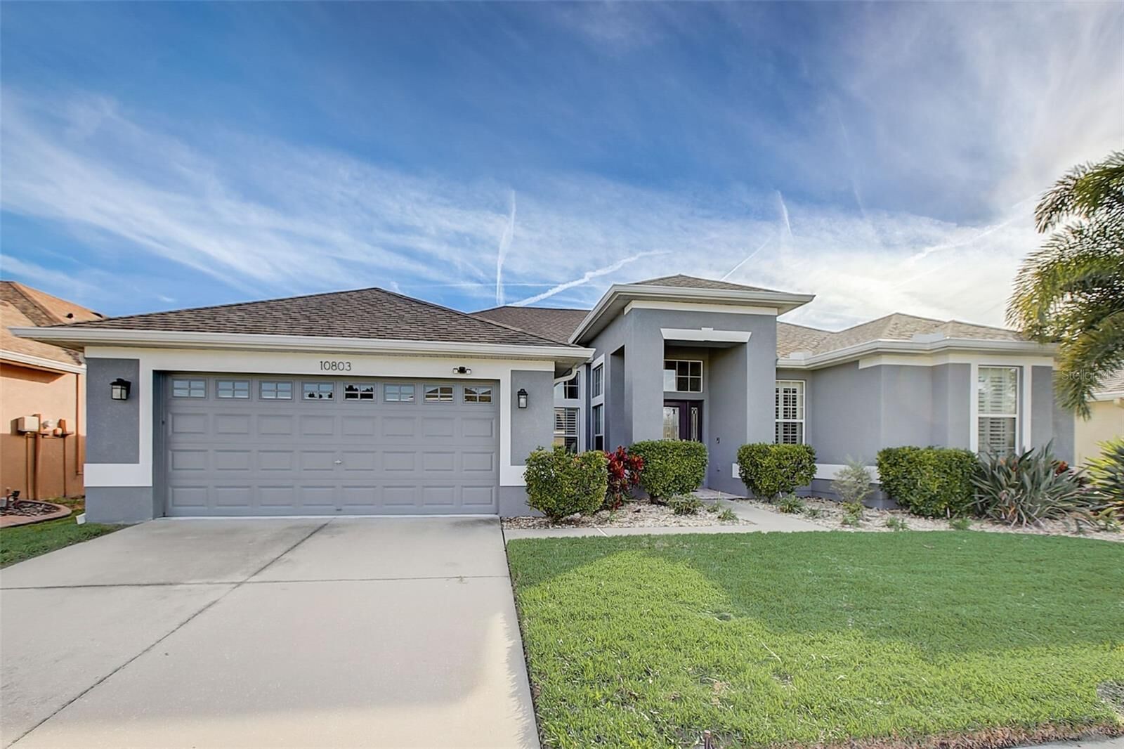 Property Photo: 10803 Rockledge View Drive FL 33579