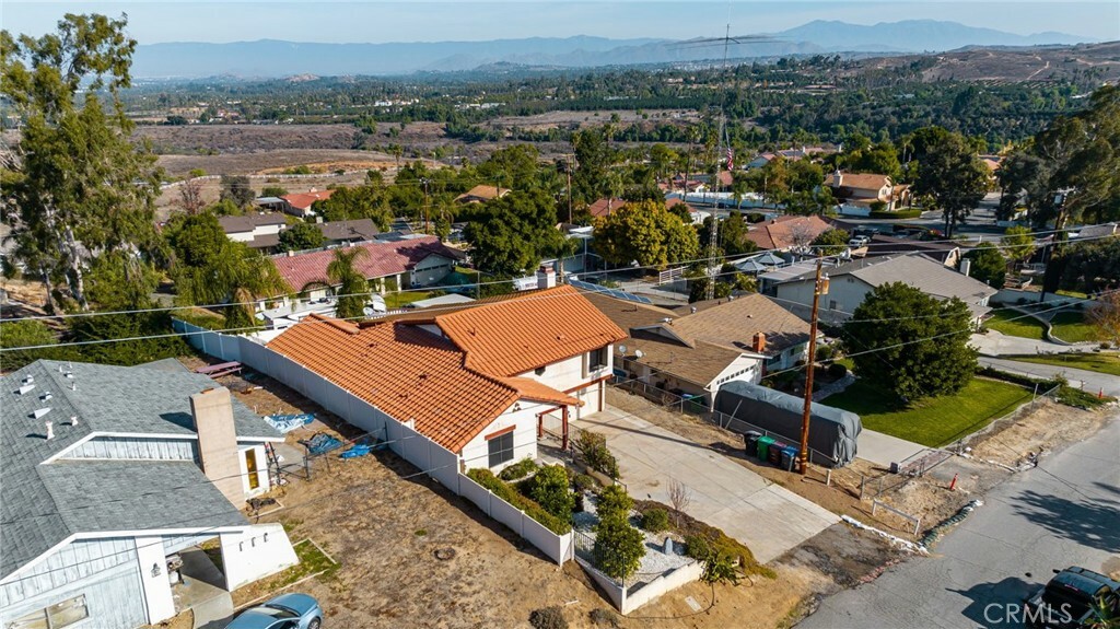 Property Photo: 14218 El Mesa Drive CA 92503